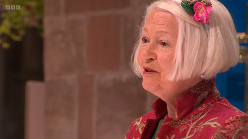 Christine performing at 'A Scottish Service of Thanksgiving and Dedication' on iPlayer